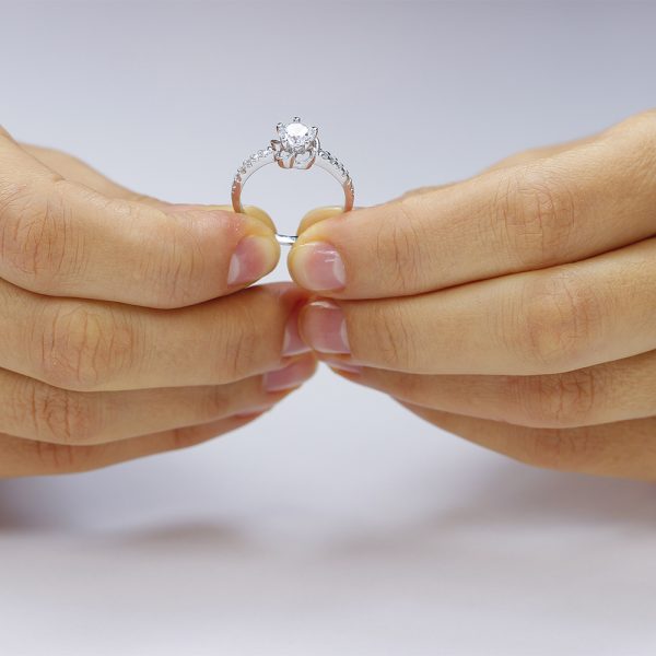 Inel de logodna argint Solitar cu cristale laterale mici TRSR033, Corelle