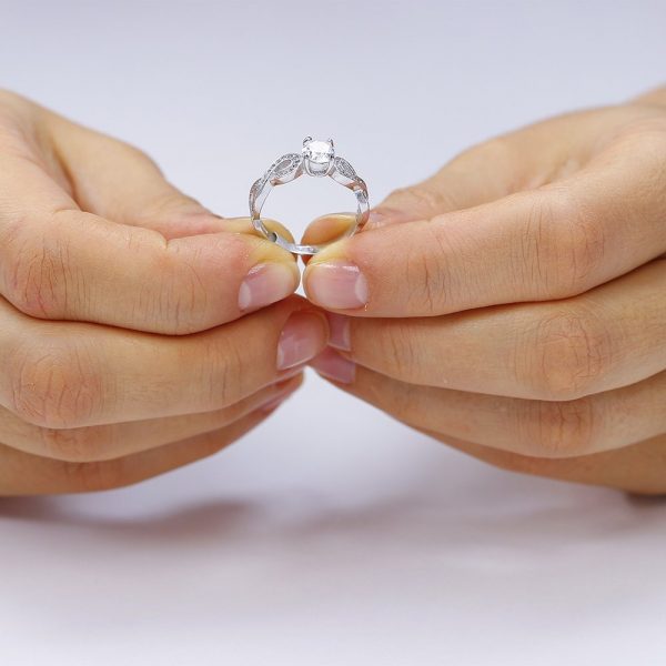 Inel de logodna argint Solitar cu cristale laterale/sant TRSR040, Corelle