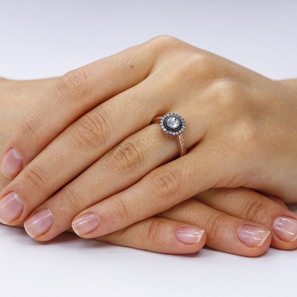 Inel de logodna argint Solitar inconjurat cu cristale TRSR246, Corelle